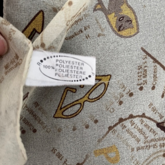 SCARF Sheer Charming Made Italy World Cities Whimsical Pattern Lightweight - Picture 9 of 12